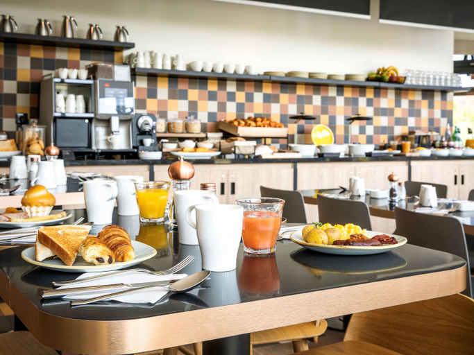 Food & Drinks 5, Mercure Paris Gennevilliers Hotel, Hauts-de-Seine