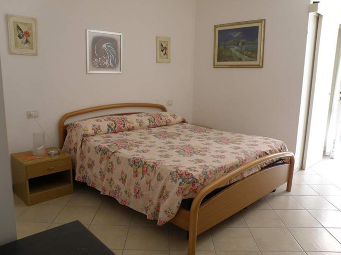 Bedroom 3, Hotel kim, Lucca