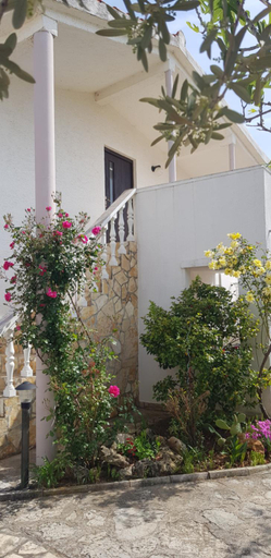 Others 5, Apartments Mas-Rafaj, Vir