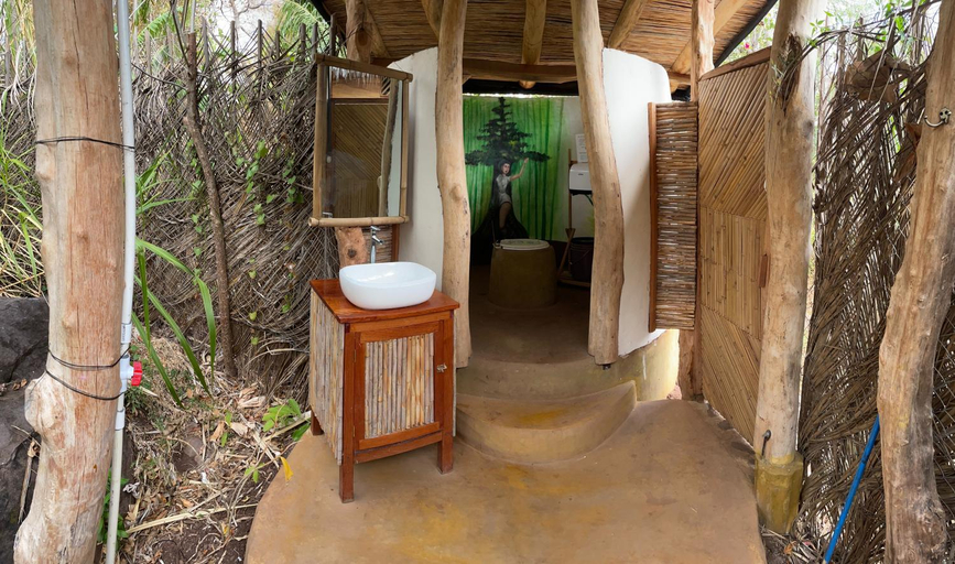 Bathroom, El Zopilote, Lago de Nicaragua