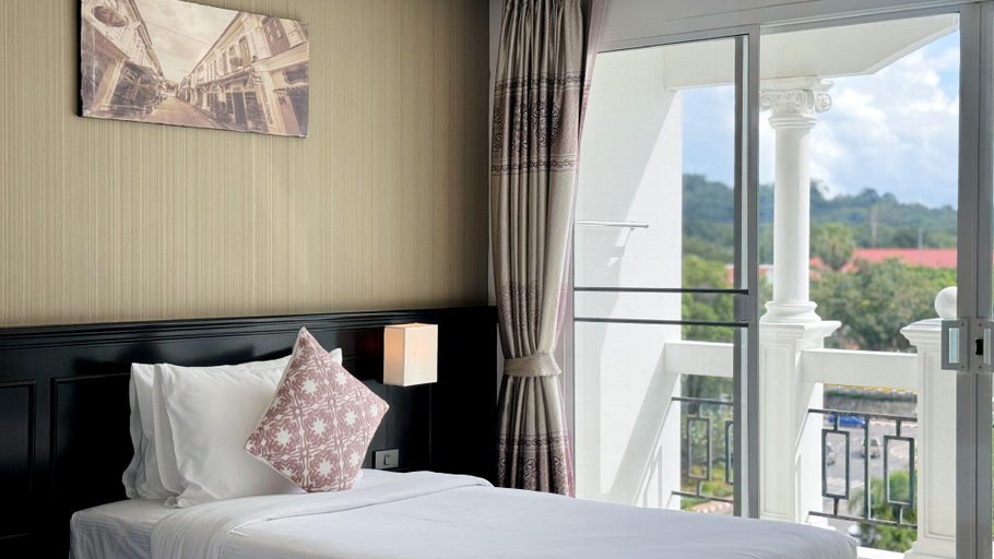 Bedroom 11