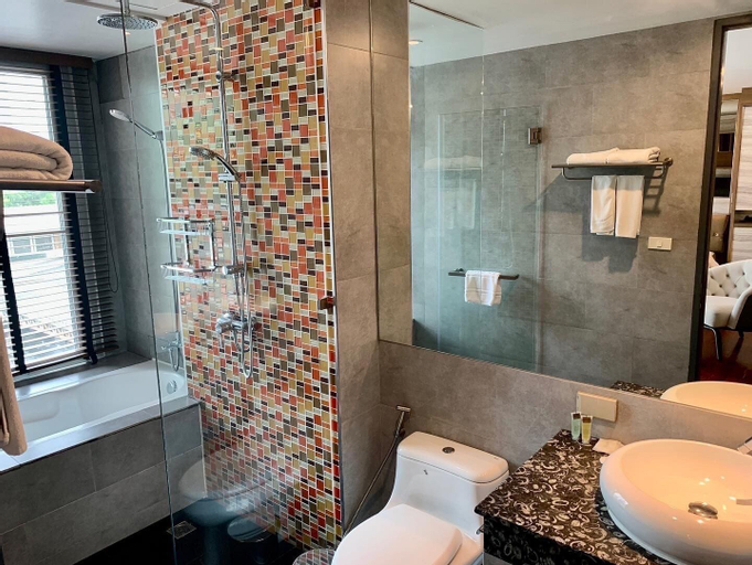 Bathroom 5
