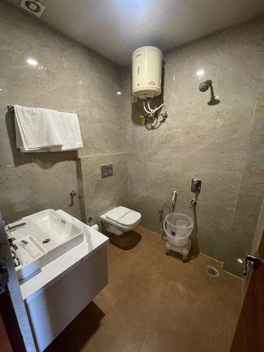 Bathroom 4, Hotel Apple View Narkanda, Shimla