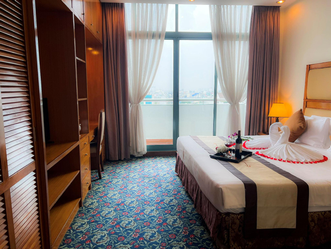 Bedroom 12