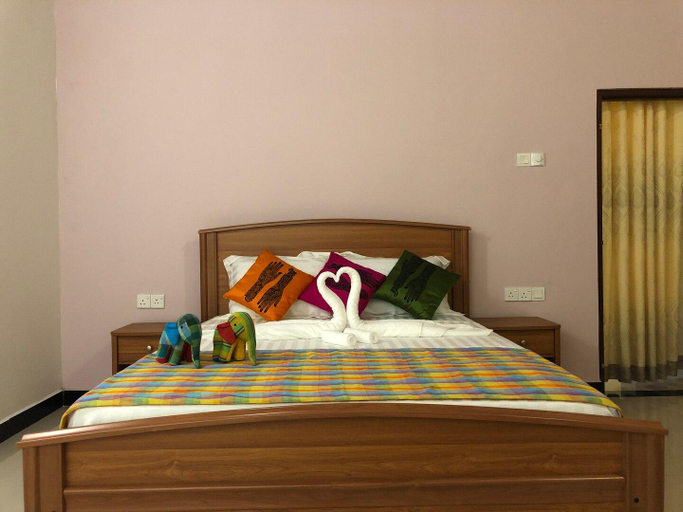 Bedroom 2, Villa Pilseli, Habaraduwa