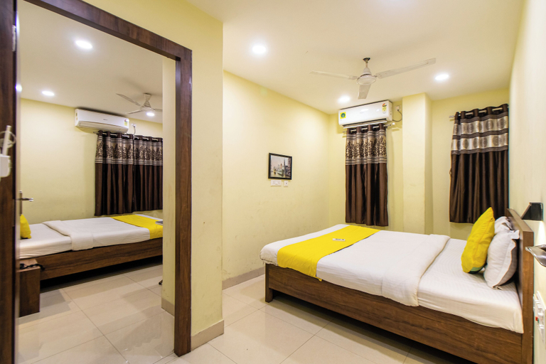 Bedroom 3, hotel park central, Kolkata