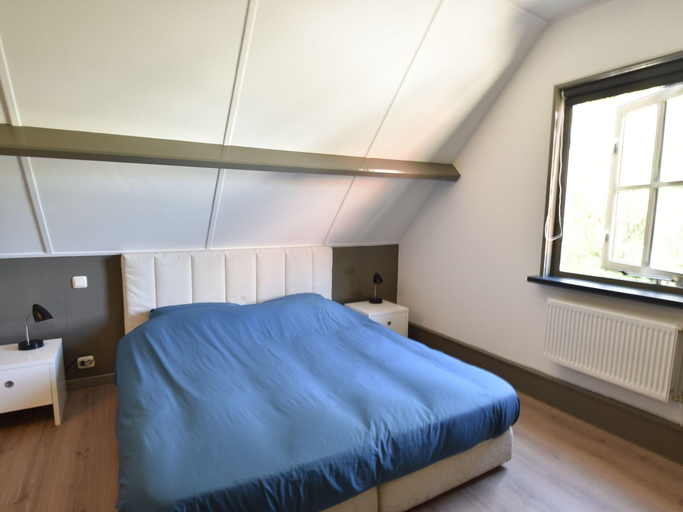 Bedroom 2, Pet-friendly Apartment in Sint Maartensbrug, Zijpe