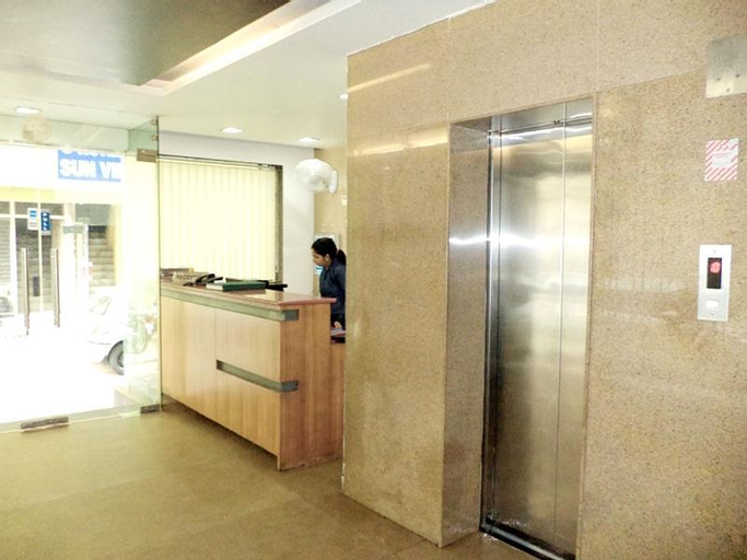 Public Area 1, Hotel Daya Continental, West