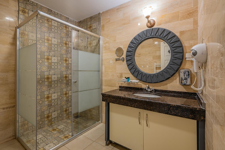 Bathroom 5, Ugurlu Thermal Resort & SPA, Şahinbey