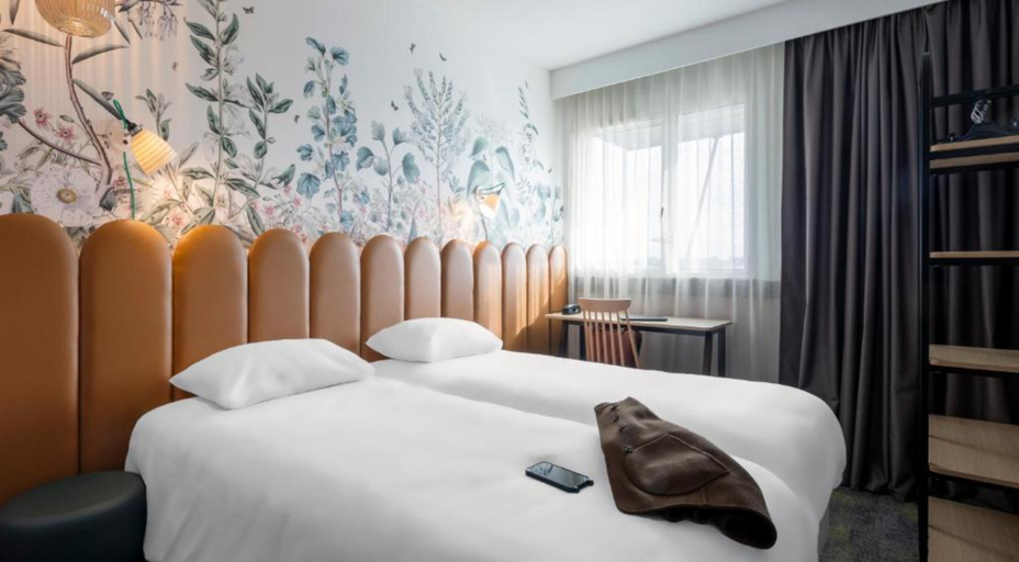 Bedroom 3, ibis Styles Pontivy Centre Bretagne, Morbihan