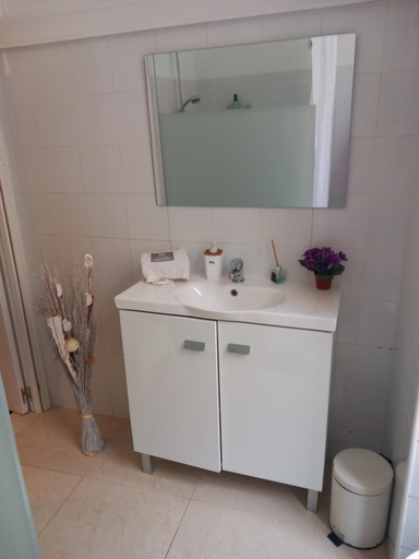 Bathroom 3, Charm Discovery Braul, Lisbon