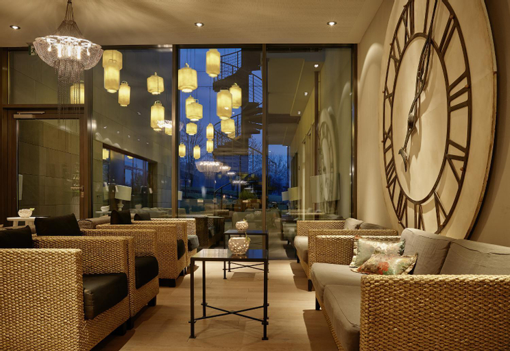 Public Area 4, Seerose Resort & Spa, Kulm