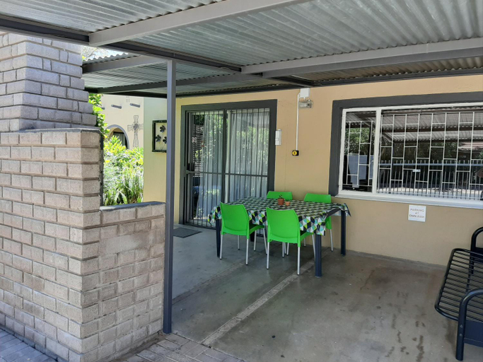 Others 2, Esperance Guesthouse, Siyanda
