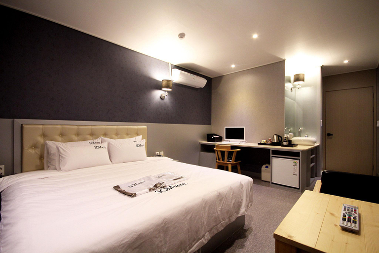 Bedroom 2, Changwon Jinhae Som, Jinhae