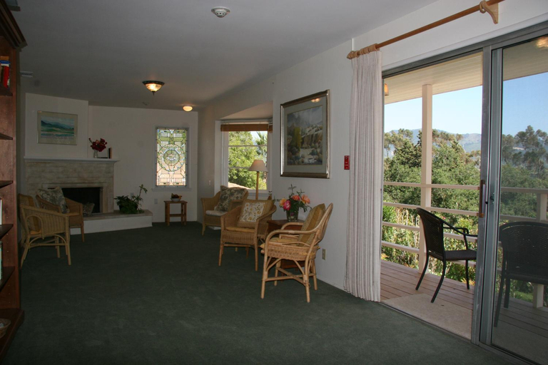 Public Area 2, Ojai Retreat & Inn, Ventura