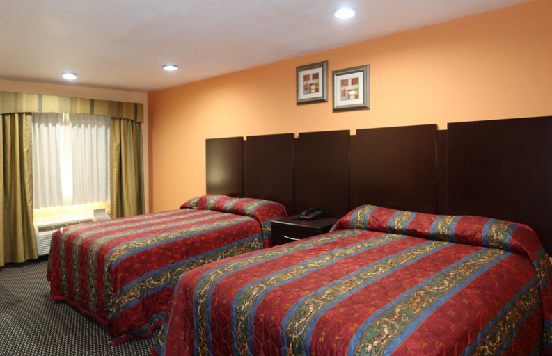 Bedroom 2, GREAT WESTERN INN, Tarrant