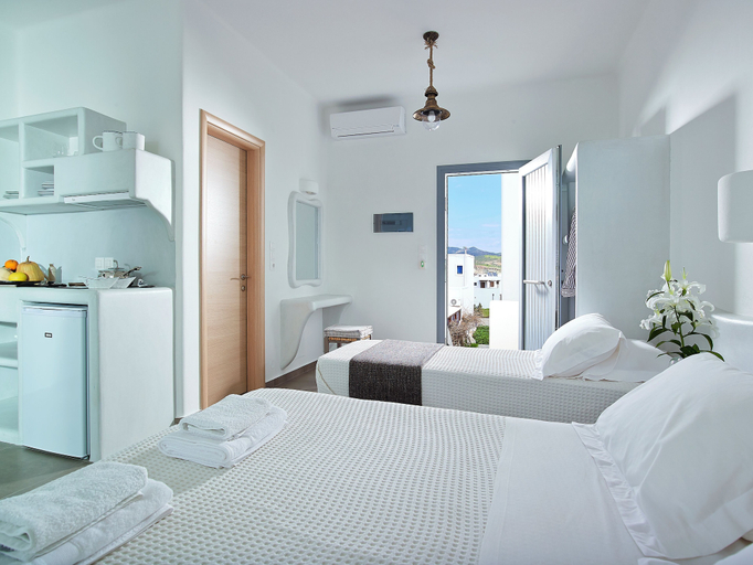 Bedroom 4, Garifalakis Comfort Rooms, South Aegean