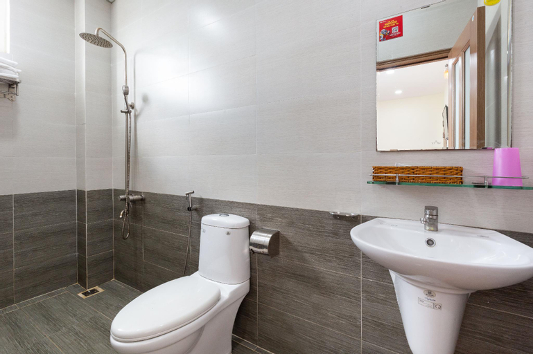 Bathroom 9