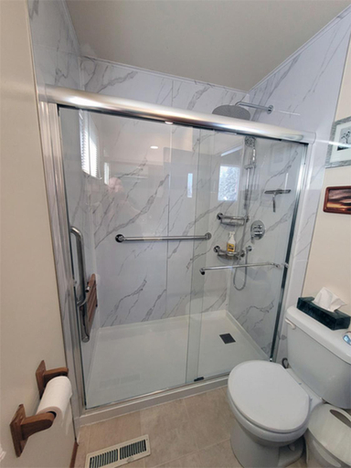 Bathroom 4, The Dewberry Homestay B&B, Division No. 11