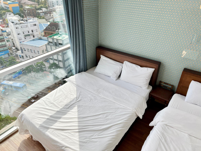 Bedroom 11