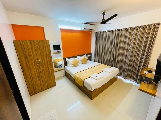 Bedroom 3, Hotel Habitat Inn - Pune, Pune
