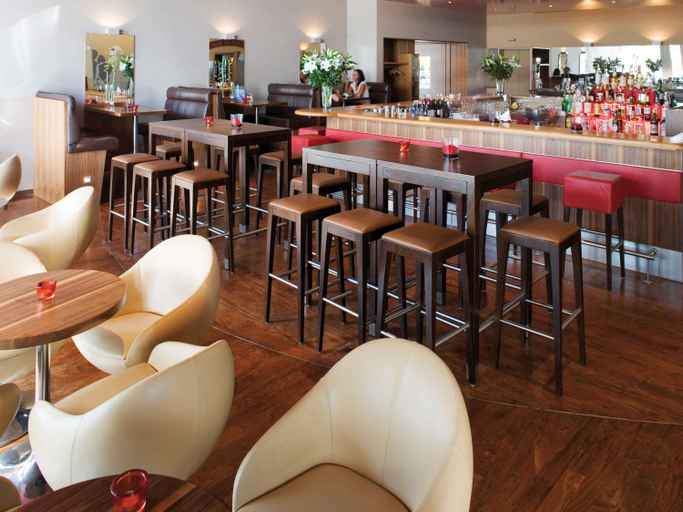 Food & Drinks 4, Mövenpick Zurich Airport, Bülach