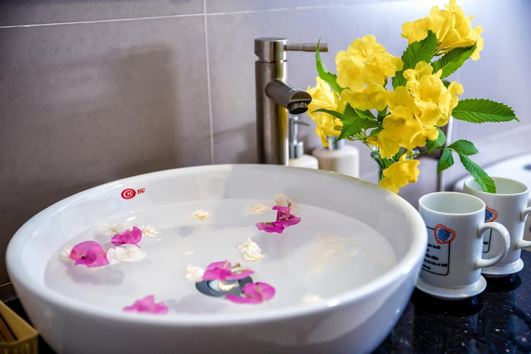 Bathroom 3, PaPa Villa Homestay, Da Nang