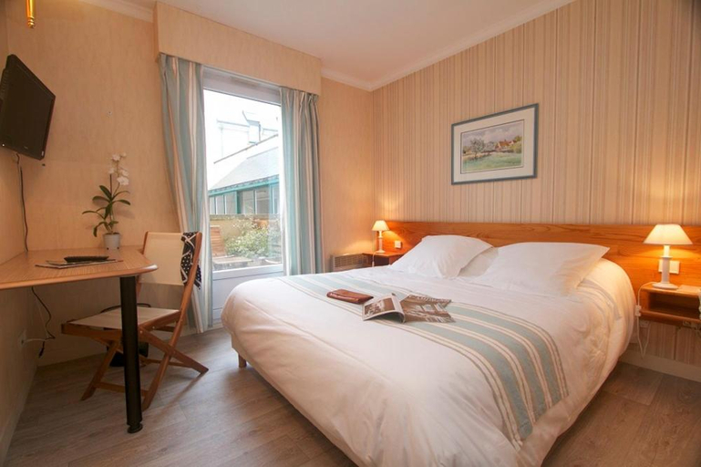 Bedroom, Hotel Sully, Eure-et-Loir