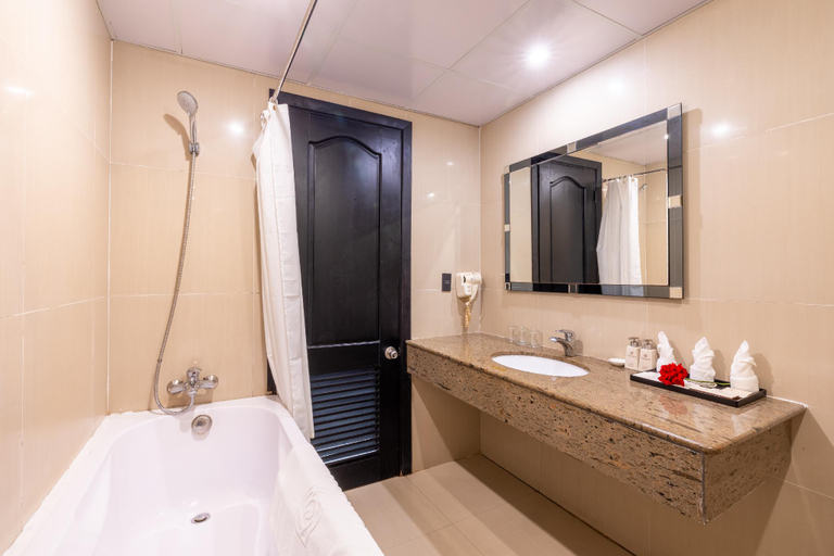 Bathroom 7