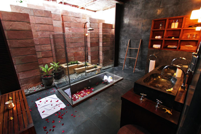 Bathroom 2, Villa Samudra Luxury Beachfront, Gianyar