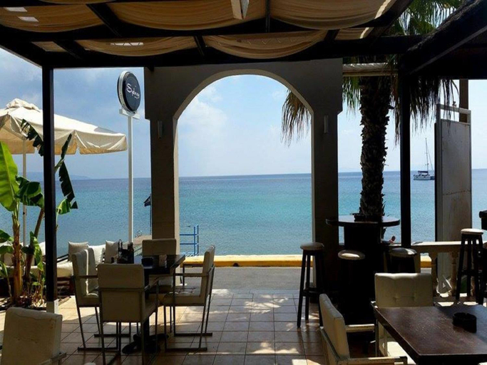 Food & Drinks 3, Sydney Hotel, South Aegean