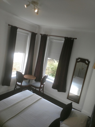 Bedroom 2, Park Hotel Dunoon, Argyll and Bute