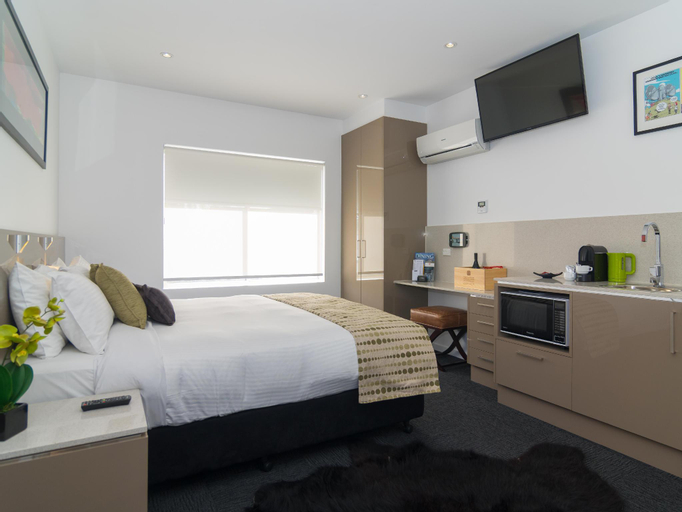 Bedroom 14