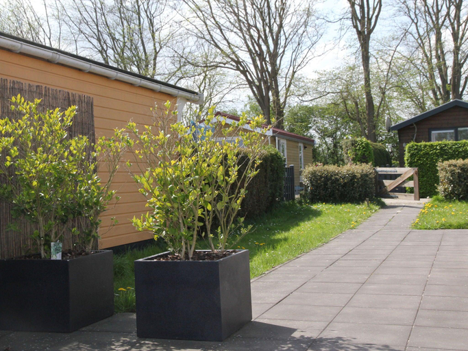 Exterior & Views 1, Pet-Friendly Bungalow, Harenkarspel
