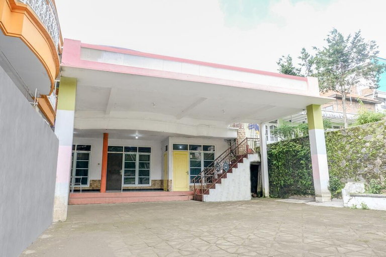 Exterior & Views 1, SARANGAN HOTEL, Magetan