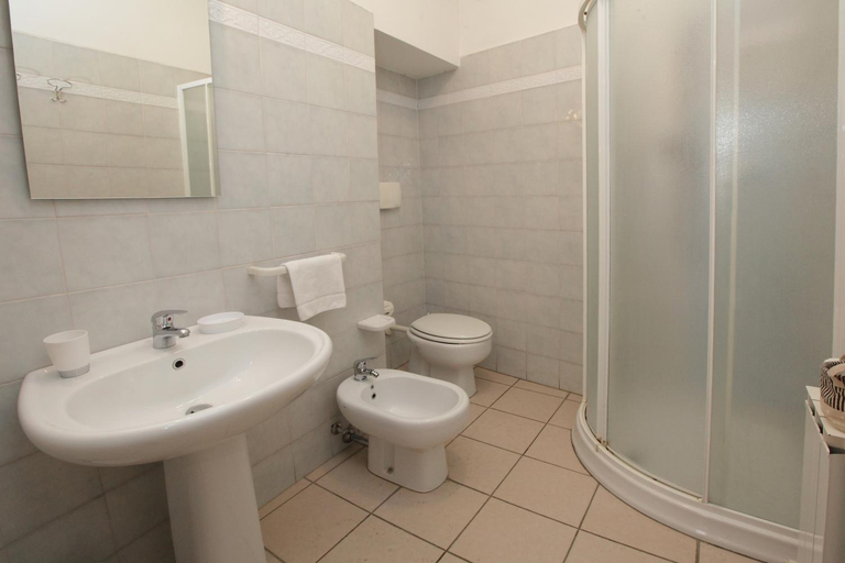 Bathroom 2, Il Cavallino, Pesaro E Urbino