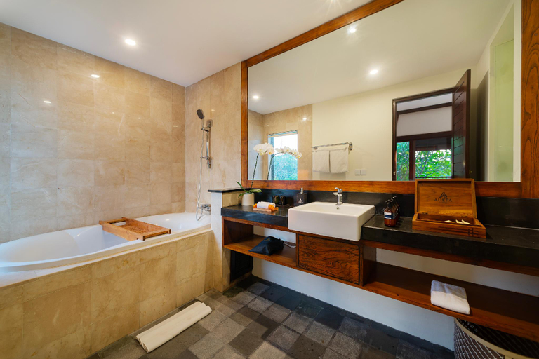 Bathroom 3