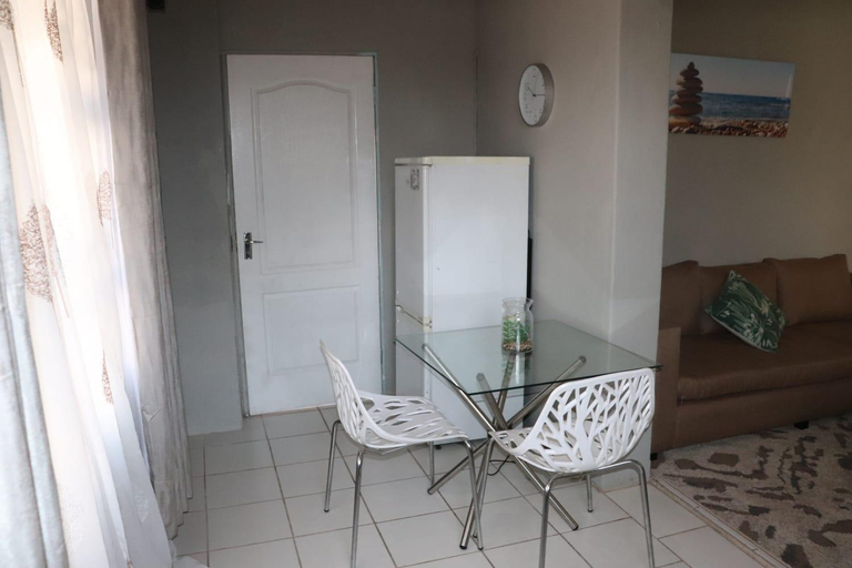 Others 2, Unitrainview guest house, City of Tshwane