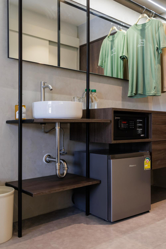 Bathroom 8