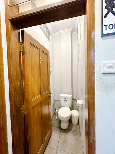 Bathroom 7
