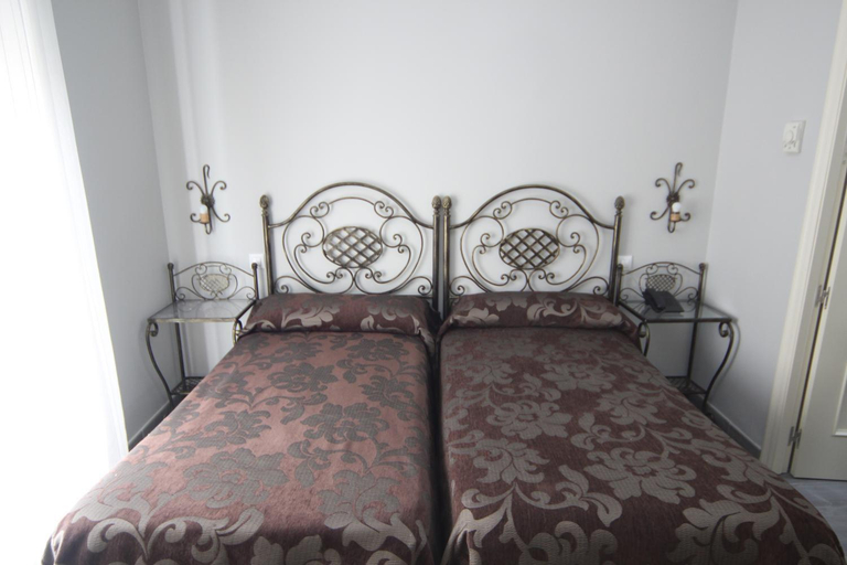 Others 4, Hostal Roma, Sevilla