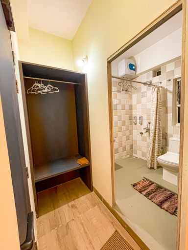 Bathroom 2, Irroi Guwahati, Kamrup Metropolitan