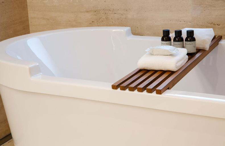 Bathroom 4