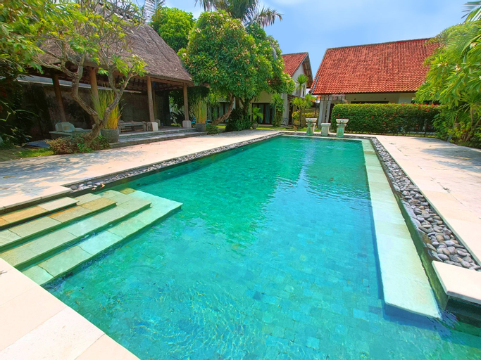 Swimming Pool 10