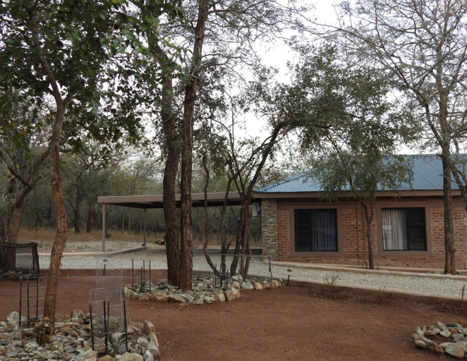 Others 5, Locust Retreat Immaculate 2bedroom cottage, Ehlanzeni
