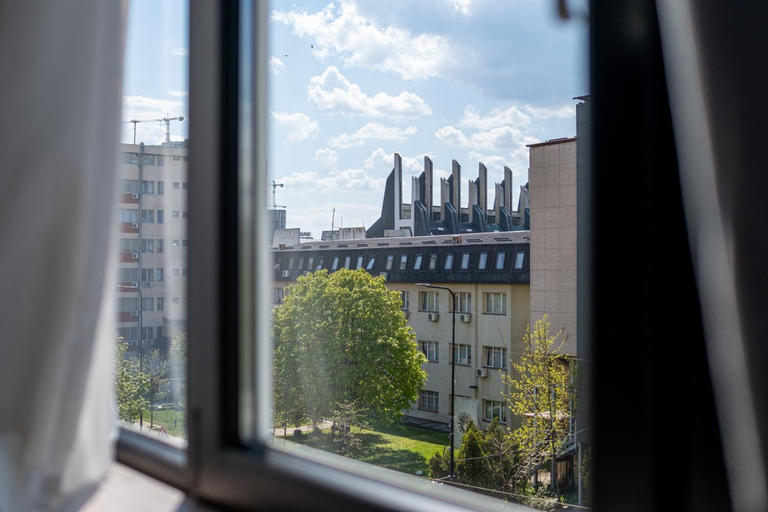 Others 5, Bloom Suites, Priština