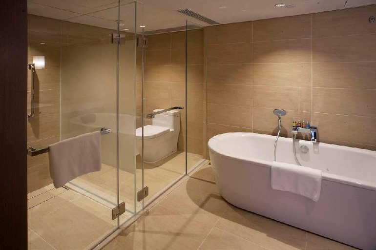 Bathroom 15
