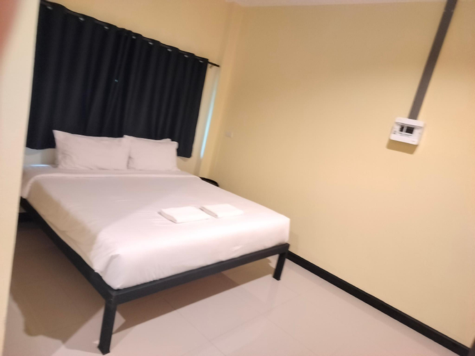 Bedroom 12