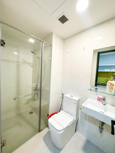 Bathroom 5, SOHO Central Residence & Apartment District 1, District 1