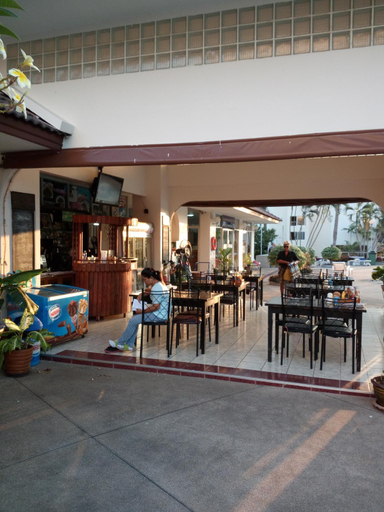 Food & Drinks 2, View Talay 1B by Fernando, Pattaya